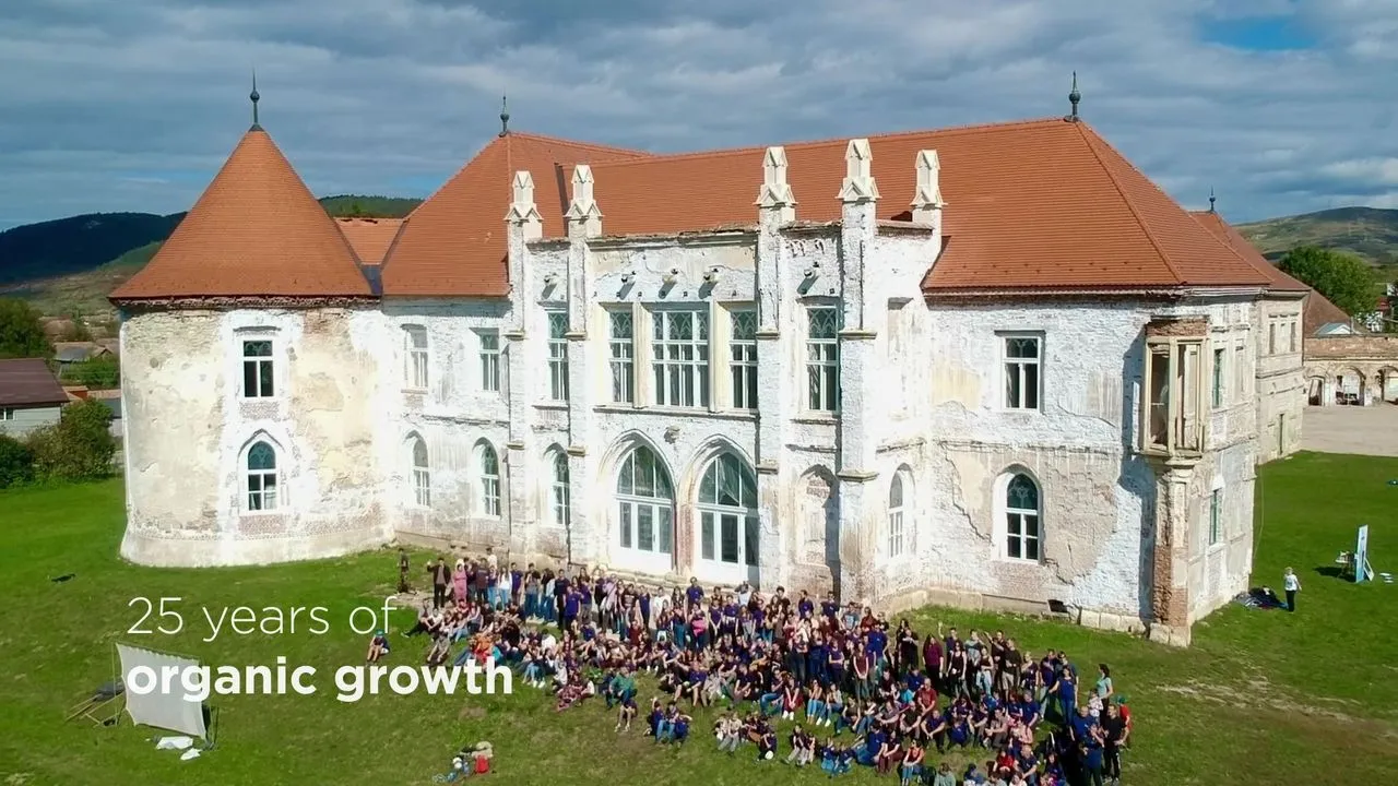 1_Softech_2023_25-years-anniversary_Moment_10